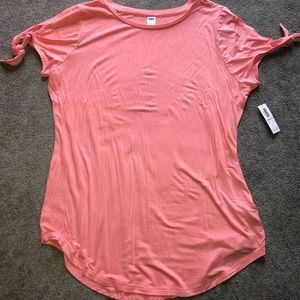 Old navy t shirt